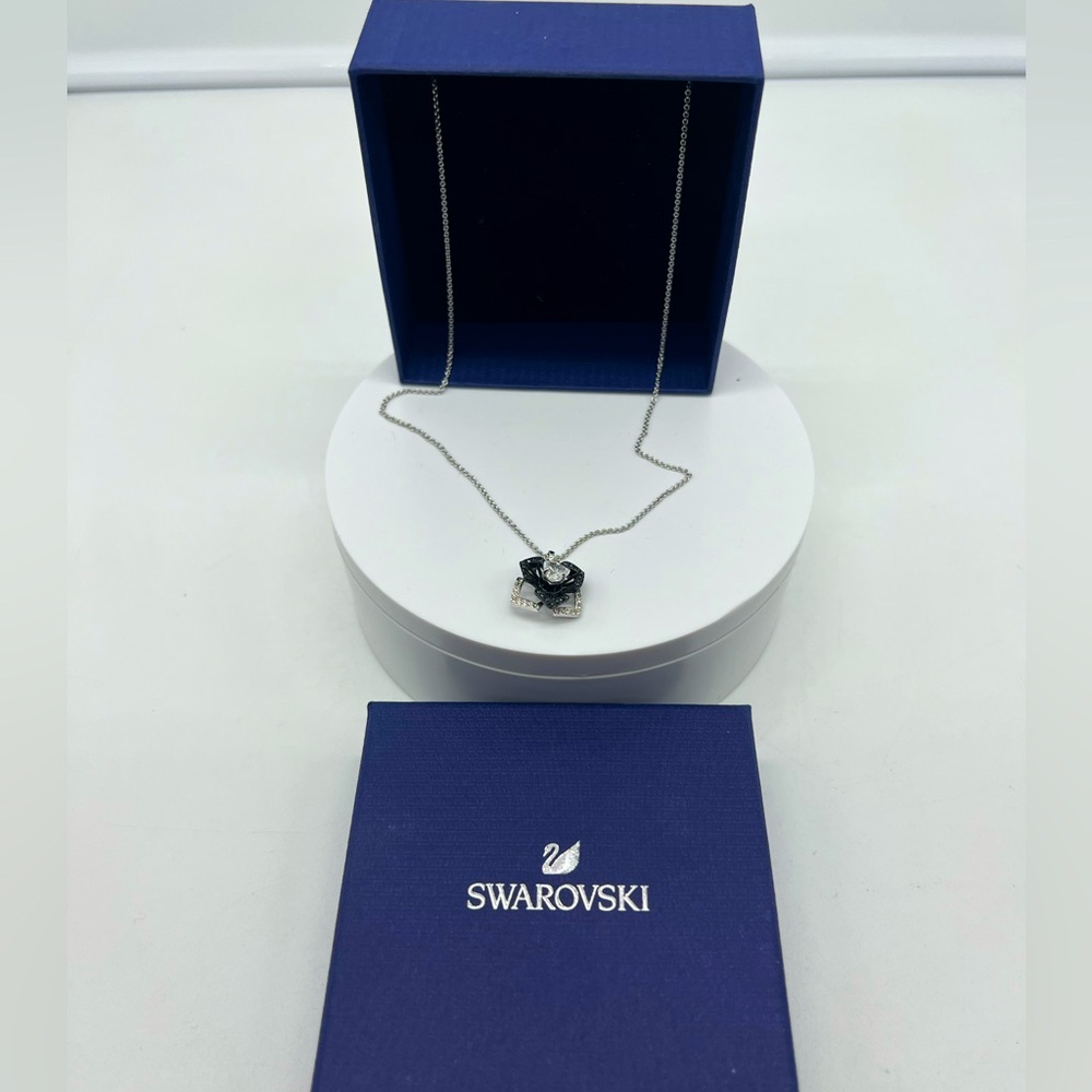 SWAROVSKI Two Tone Abstract Linda Geometric Flower Pendant Necklace